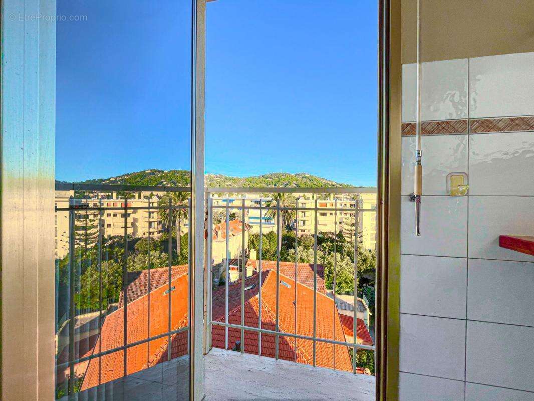 Appartement à LE CANNET