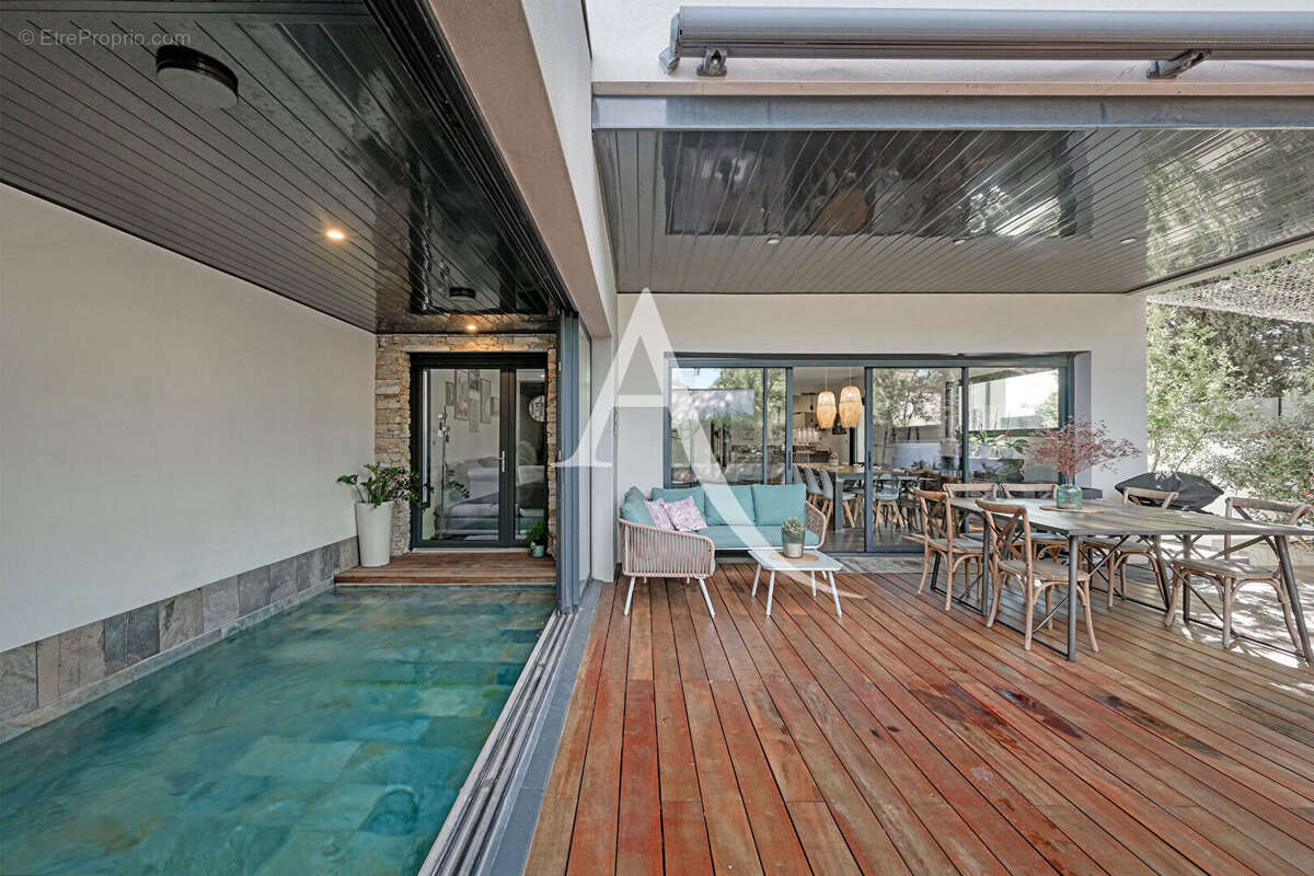 Maison à SAINT-JEAN-DE-VEDAS