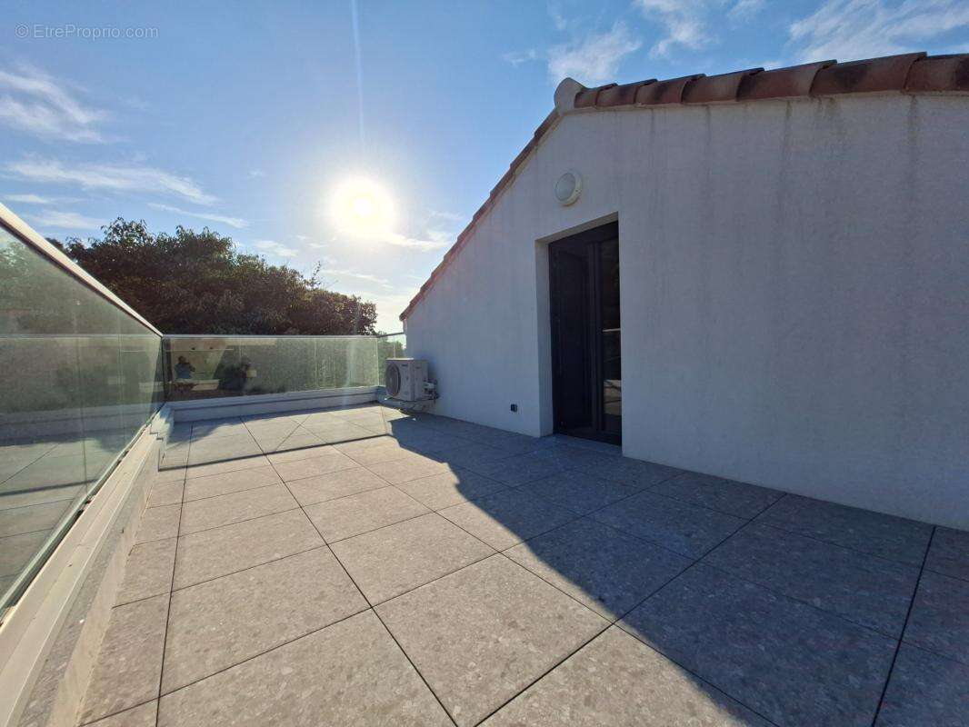  comme une villa suspendu ... des terrasses à perte de vue et le charme d'une demeure de caractère - photo 11