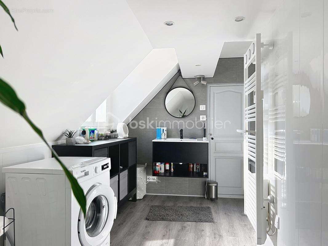 Maison à OZOUER-LE-VOULGIS