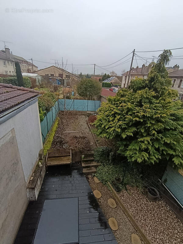 Maison à DAMELEVIERES