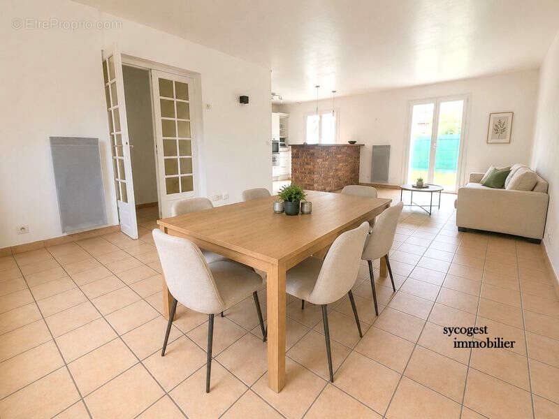 Maison Montfermeil 5 pièce(s) 85 m2 - photo 3