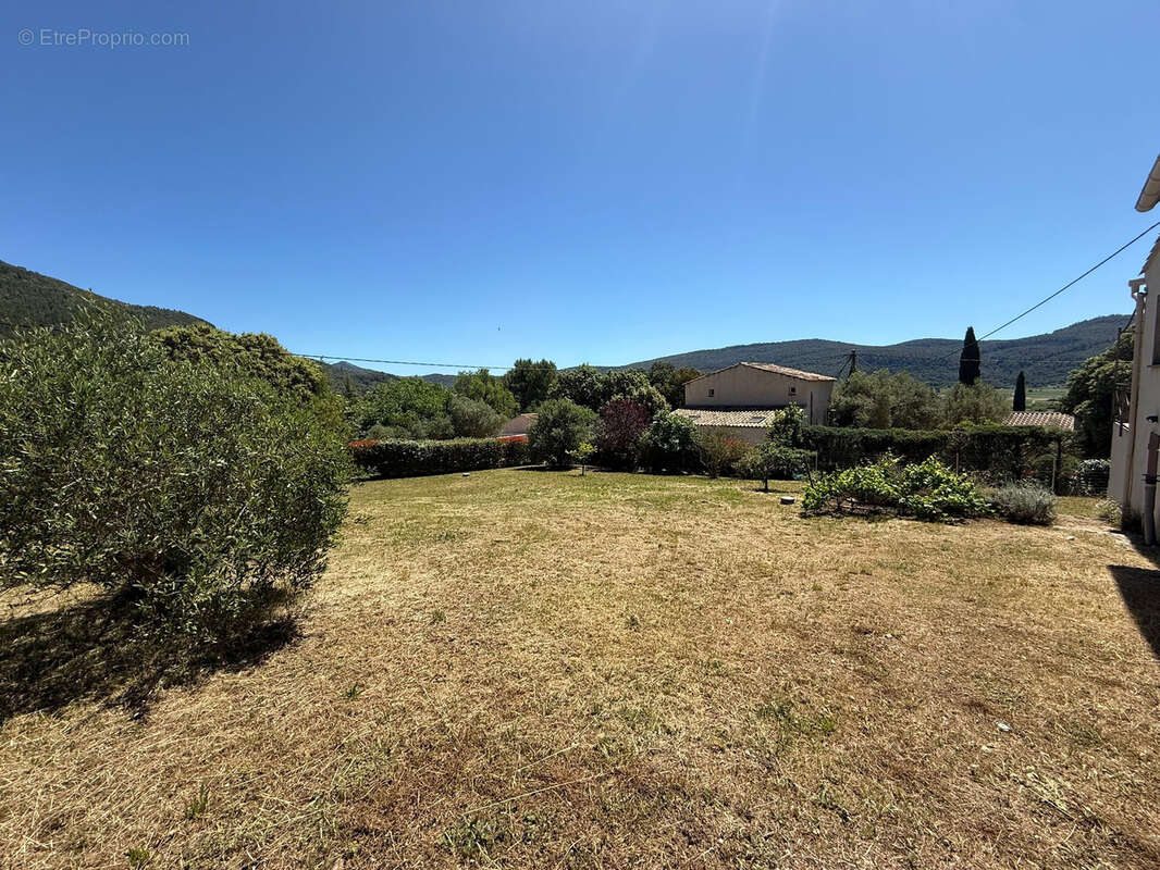 Maison à CUGES-LES-PINS