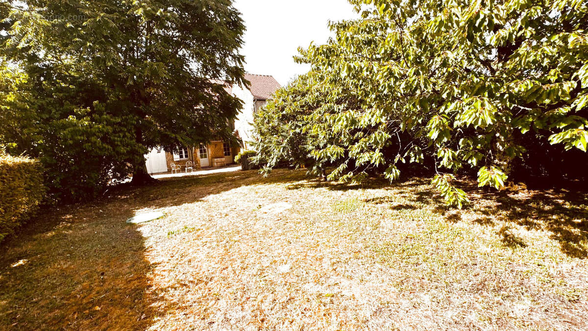 Maison à ASQUINS