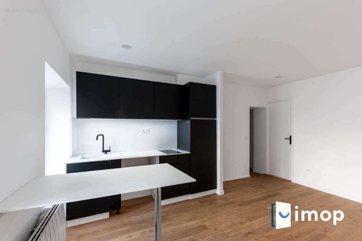 Appartement à PARIS-11E