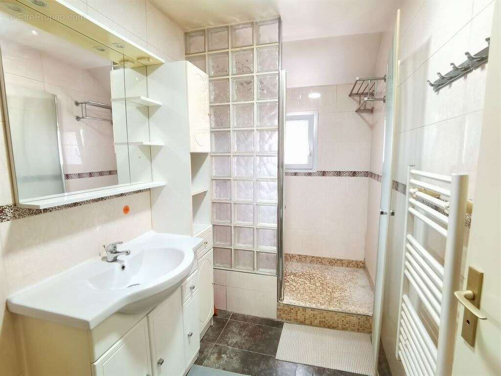 Maison à ROSNY-SOUS-BOIS