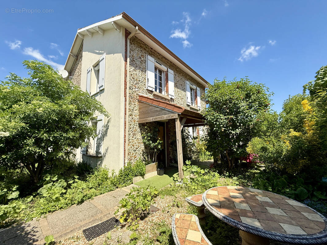 Maison à SENONCHES