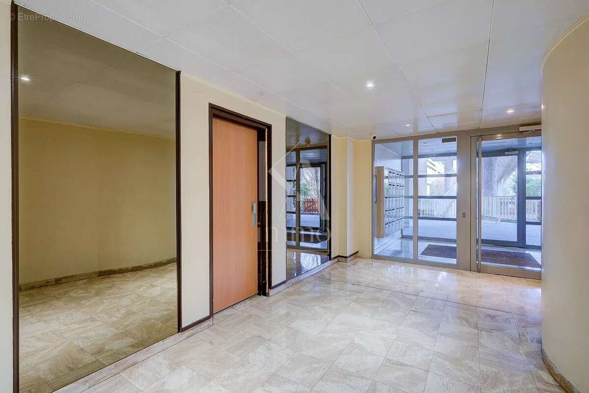 Appartement à SURESNES