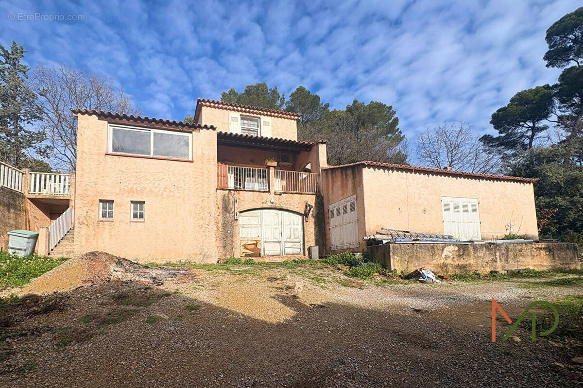 Maison à FIGANIERES