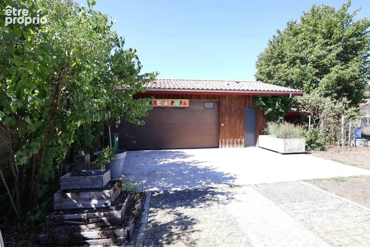 Maison à vendre 4 pièces principales + logement annexe t3 + piscine - lacanau-ville - photo 13