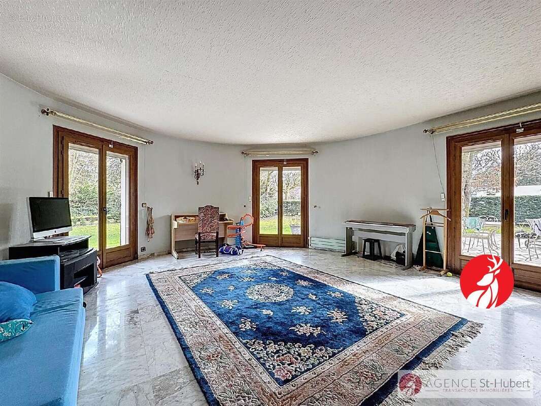 Maison à SAINT-FARGEAU-PONTHIERRY