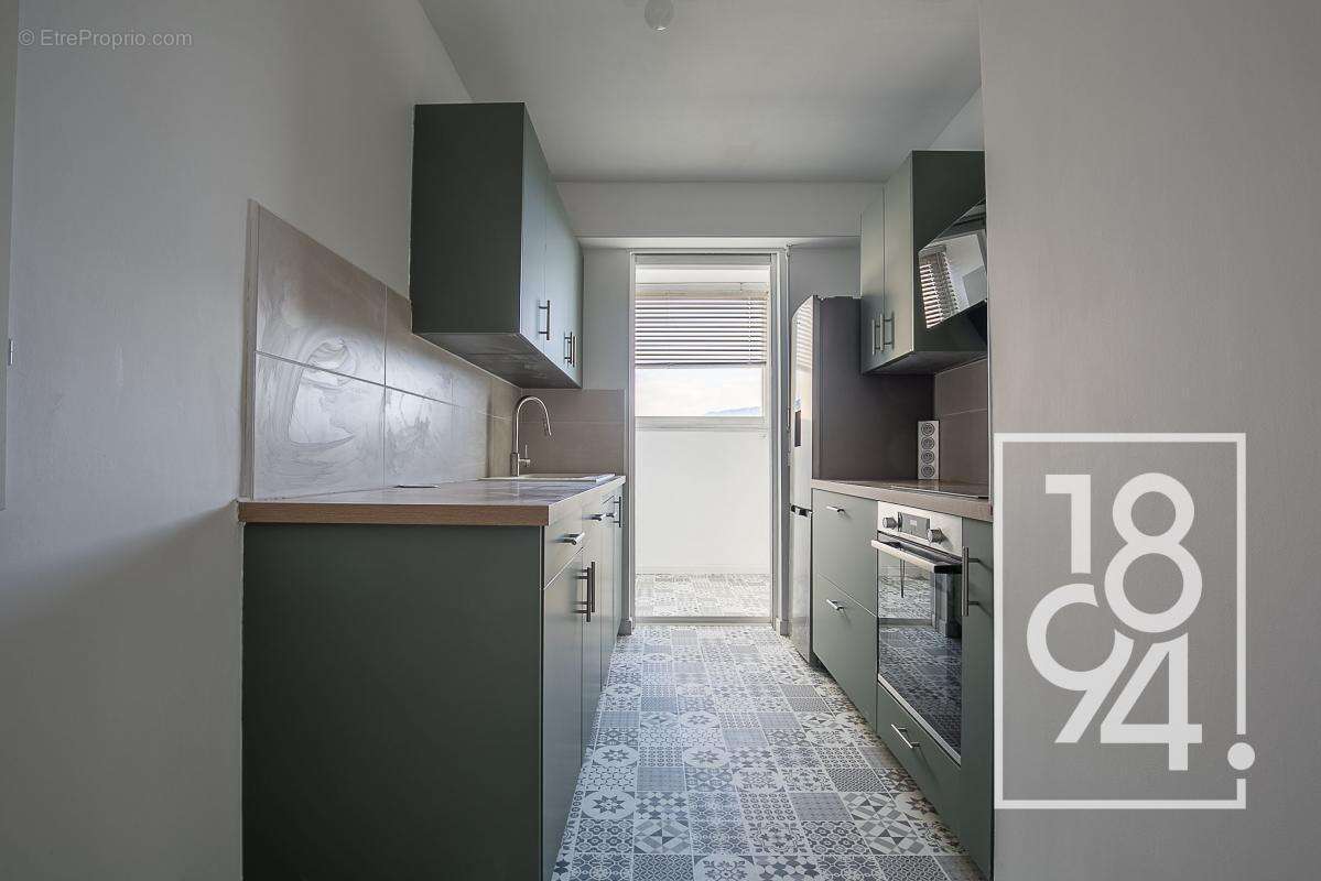 Appartement à MARSEILLE-9E