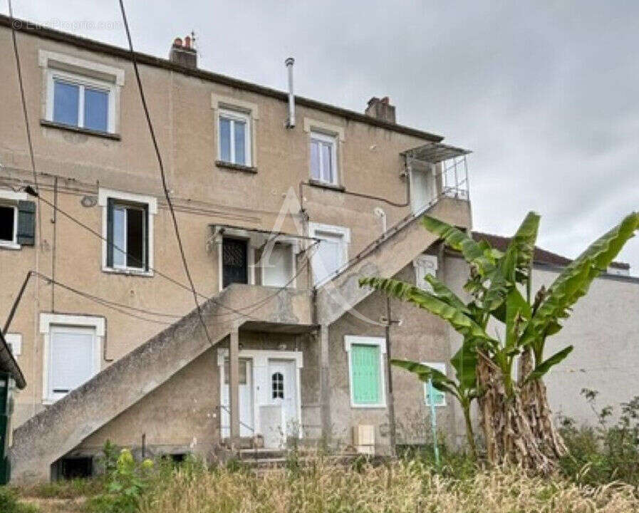 EN VENTE  - FOURCHAMBAULT -  Appartement  F2  plain pied vec terrain - photo 2