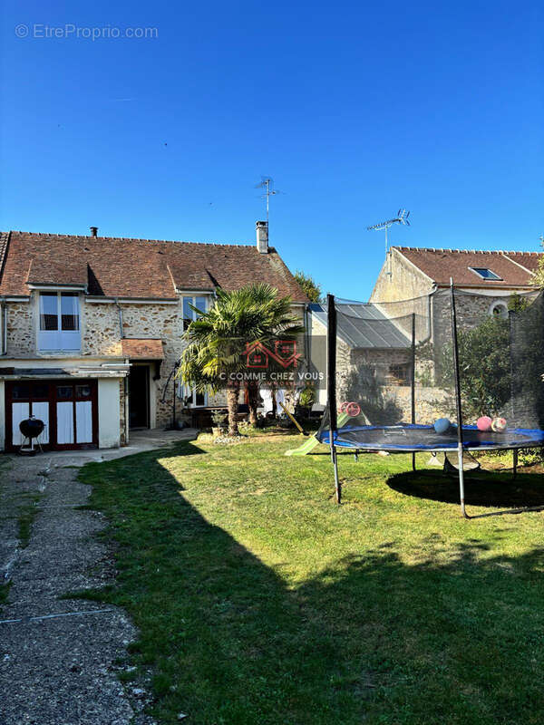Maison à LIVERDY-EN-BRIE