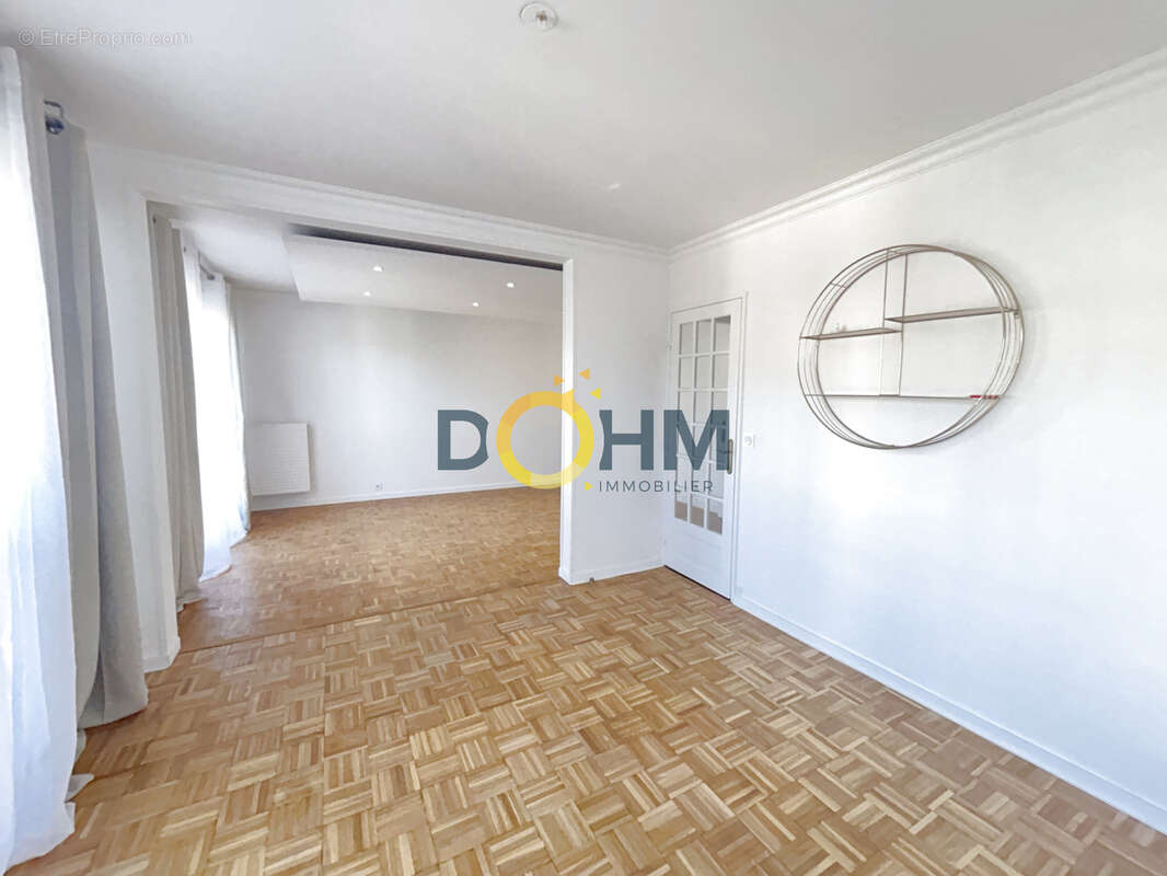 Appartement à SAINT-ETIENNE