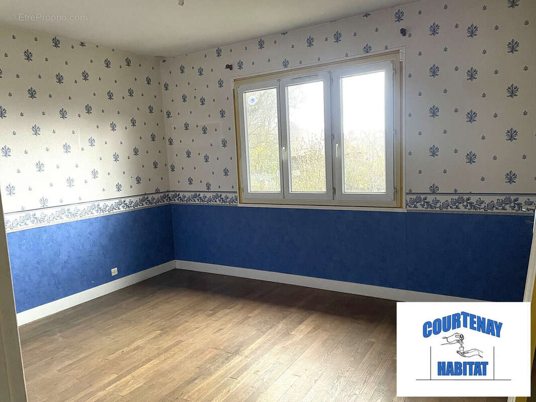 Maison 77 m² à Montcorbon  - photo 4