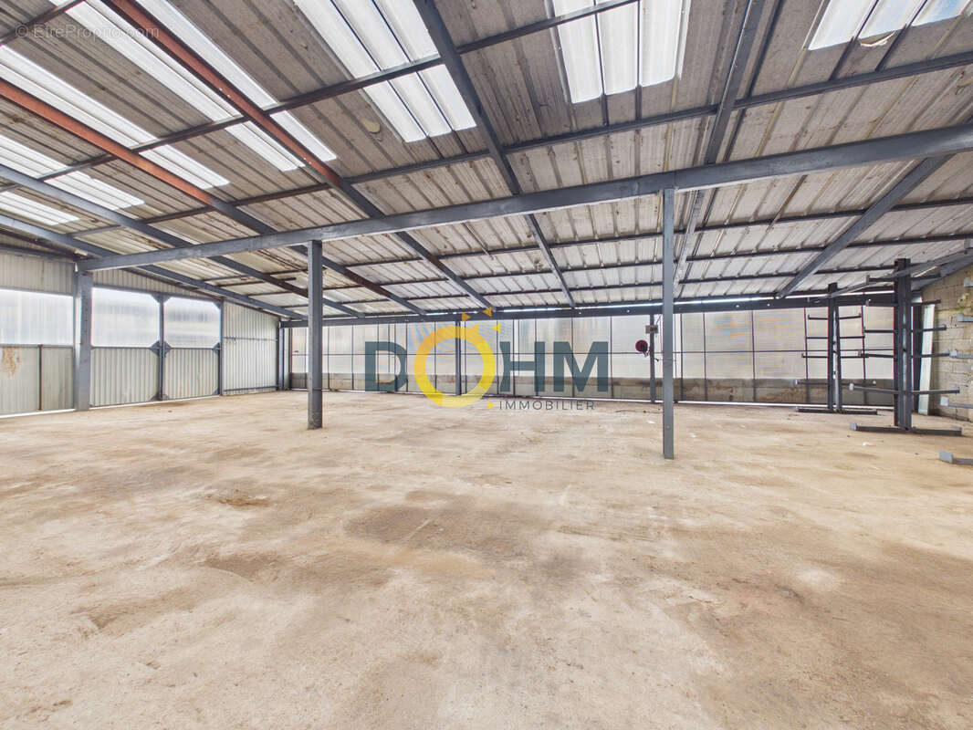 Local industriel 1670m2, carport 300m2 sur terrain de 7457m2 - photo 10