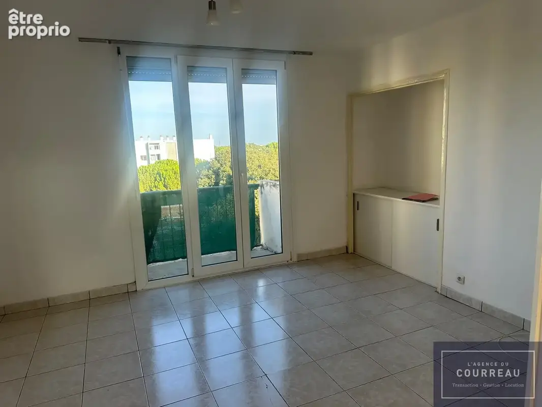 F3 de 59 m2 situé près de l'Arène, 4ème étage • Balcon • Parking • Lumineux et calme - photo 9