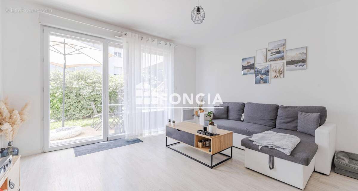 Tours-nord, proche tram et toutes commodites, au sein d'une residence recente de standing, appartement t3 avec grand jardin 60 m - photo 6