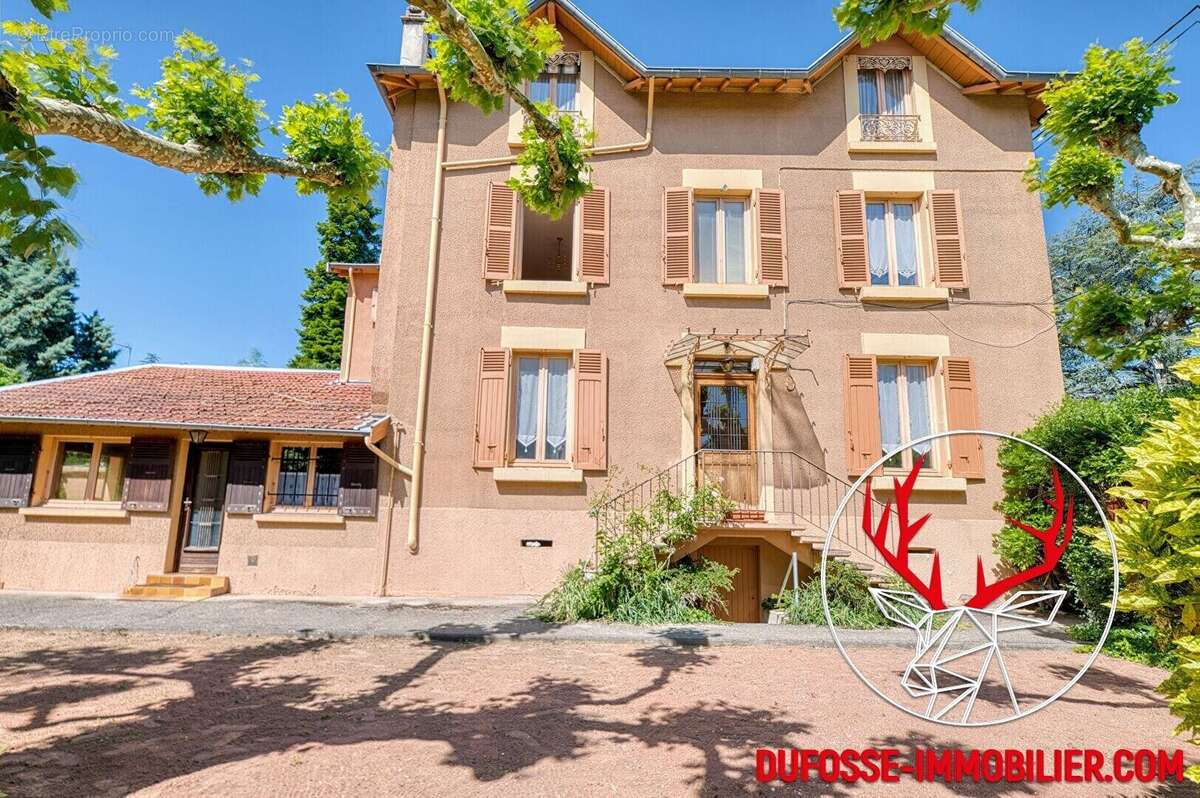 Maison à TASSIN-LA-DEMI-LUNE