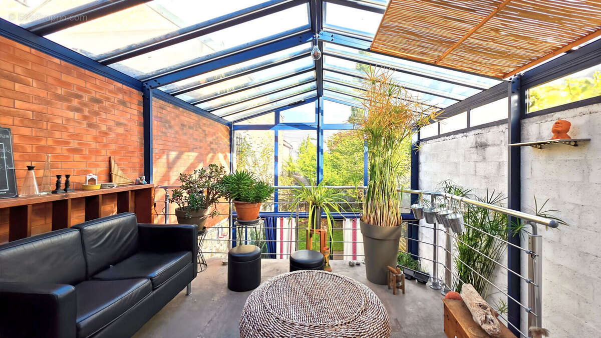 Maison à LES MUREAUX