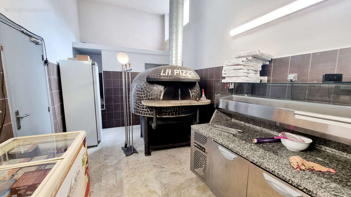 Commerce à BELLEGARDE-SUR-VALSERINE