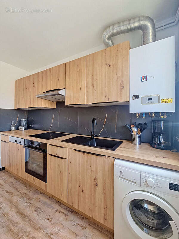 Appartement Nimes 3 pièce(s) 64.58 m2 - photo 3