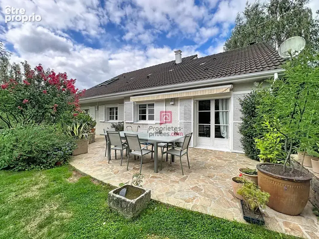 Maison 5 chambres, 2 garages - photo 12