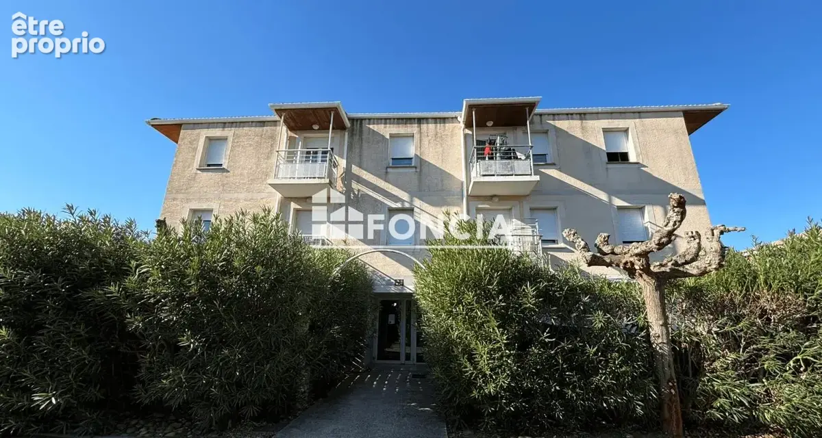 LUNEL NORD - Bel appartement T3 de 66 m² avec balcon et parking privé, dans résidence sécurisée - photo 2