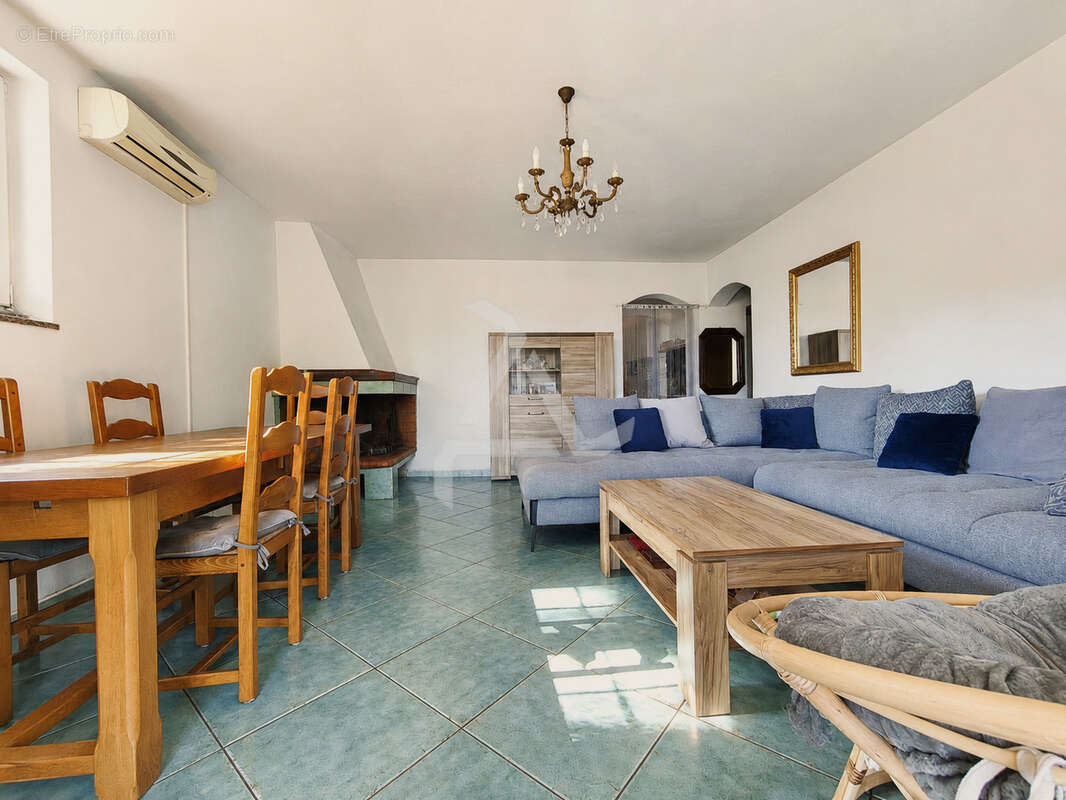 Villa méditéranéenne t8 comprenant 2 appartements située dans un secteur privilégié avec vue sur le golfe - photo 22