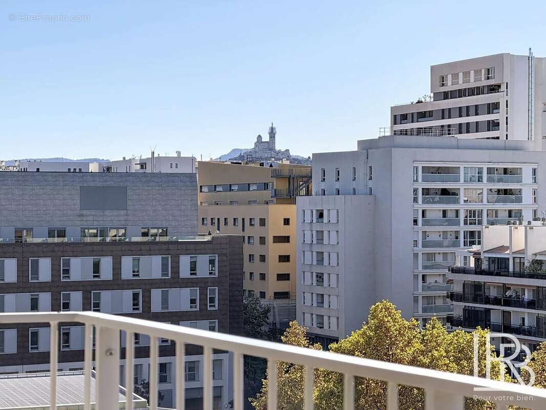 Appartement à MARSEILLE-2E