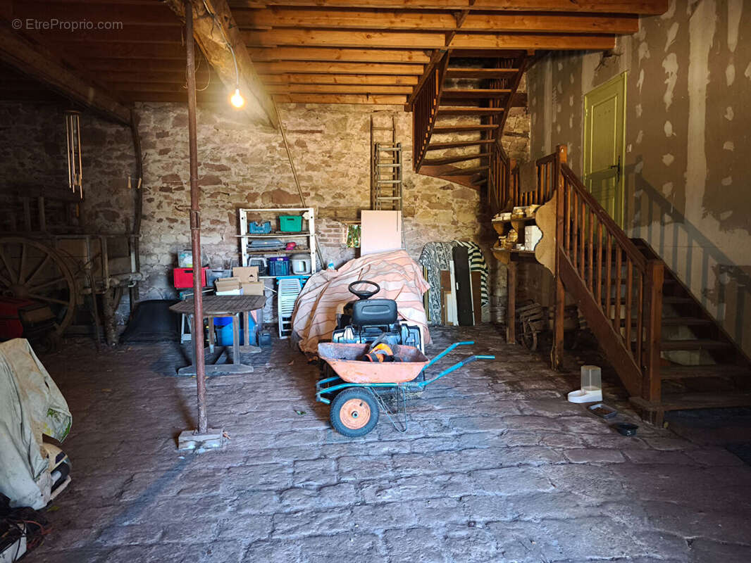 Maison  5 pièces avec grange et piscine - photo 12