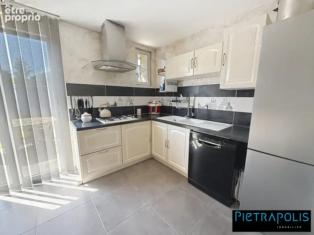 Maison 6 pièces 148 m² à vendre à Limas (69400) - photo 5