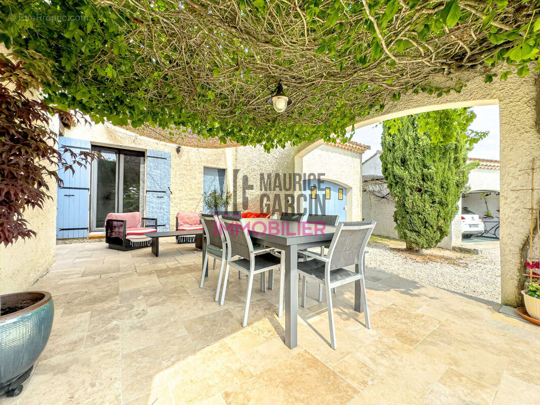 Maison à LORIOL-DU-COMTAT