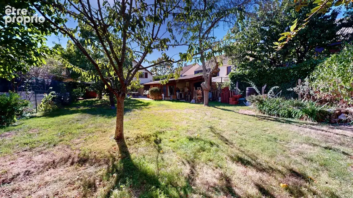 Maison Bois d'Arcy 6 pièces 181 m2 - 647 m² de terrain - photo 3