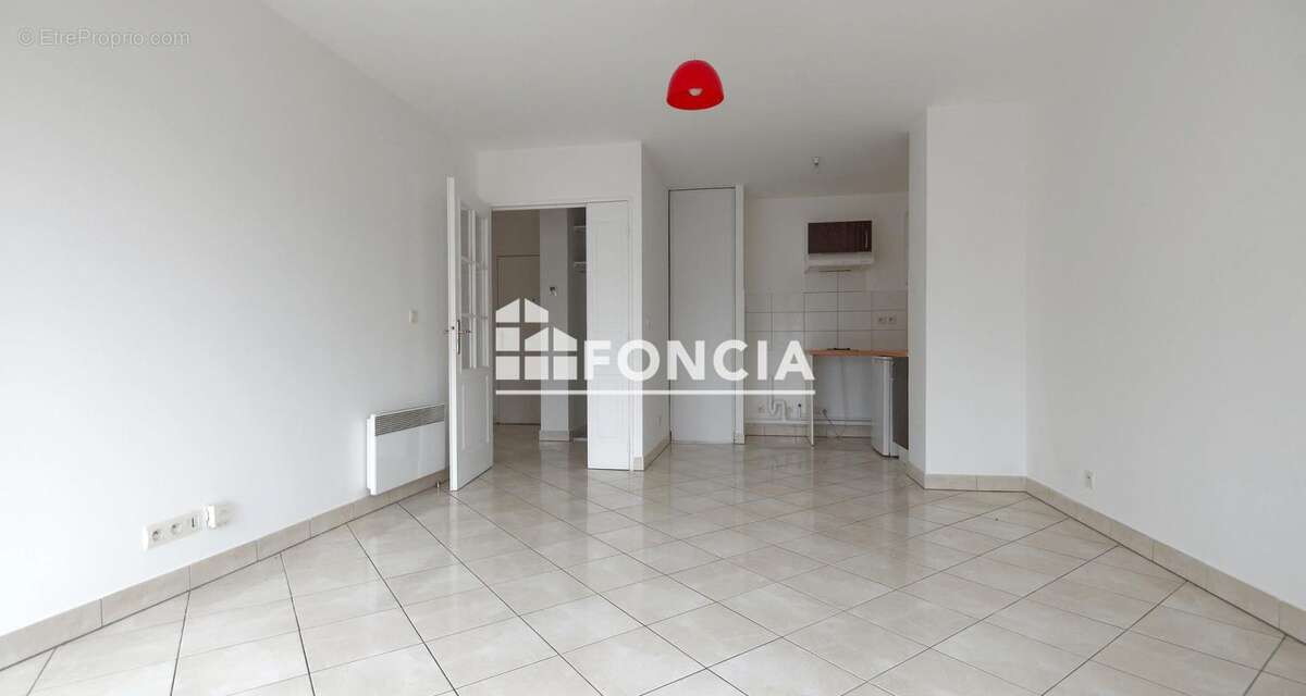 Appartement à SAINT-FARGEAU-PONTHIERRY