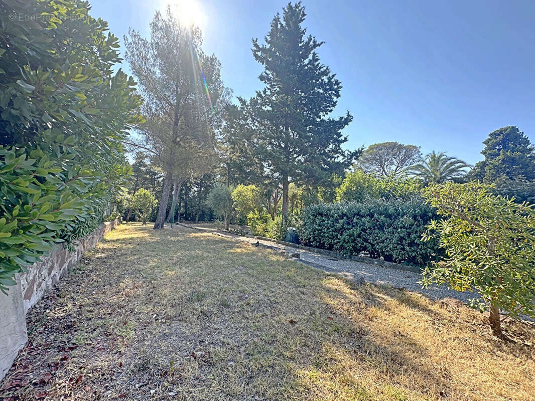 Appartement à SAINT-RAPHAEL