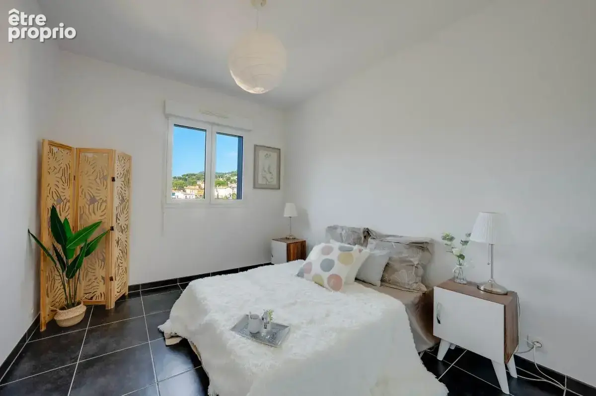 Appartement T3 avec terrasse & garage - La Ciotat - photo 8