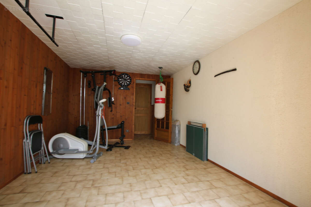 Maison T5 de 138m2 avec 140m2 de jardin - photo 9
