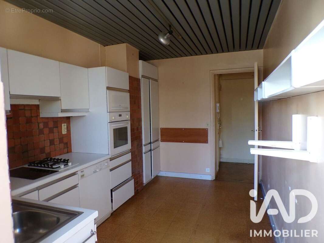 Photo 2 - Appartement à MARSEILLE-8E