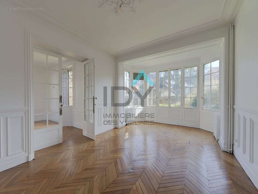 Maison à SAINT-GERMAIN-EN-LAYE