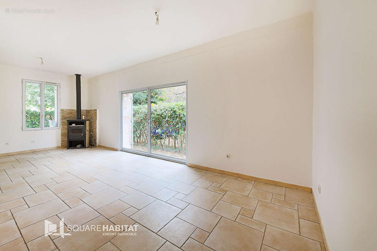 Maison à LABASTIDE-SAINT-PIERRE