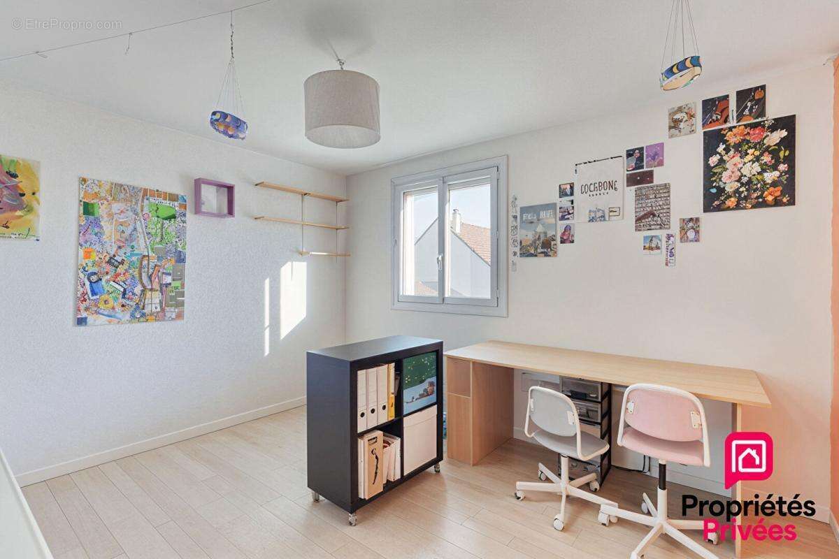 Maison à DECINES-CHARPIEU