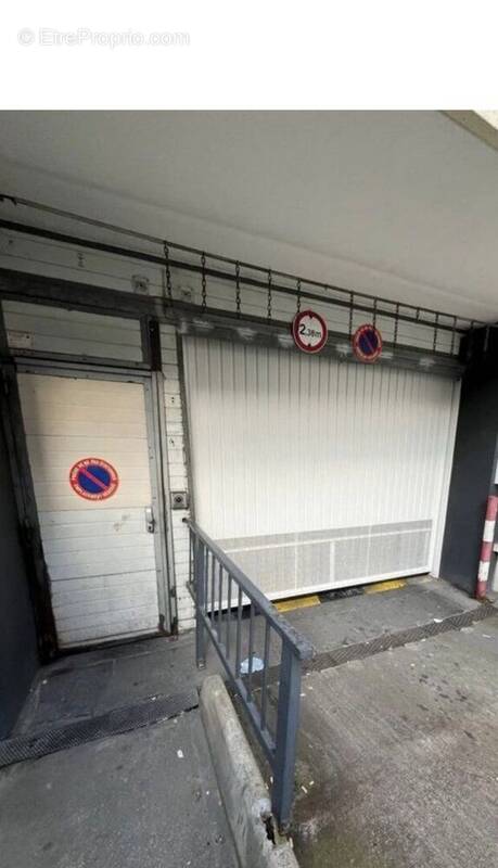 Parking à PARIS-19E