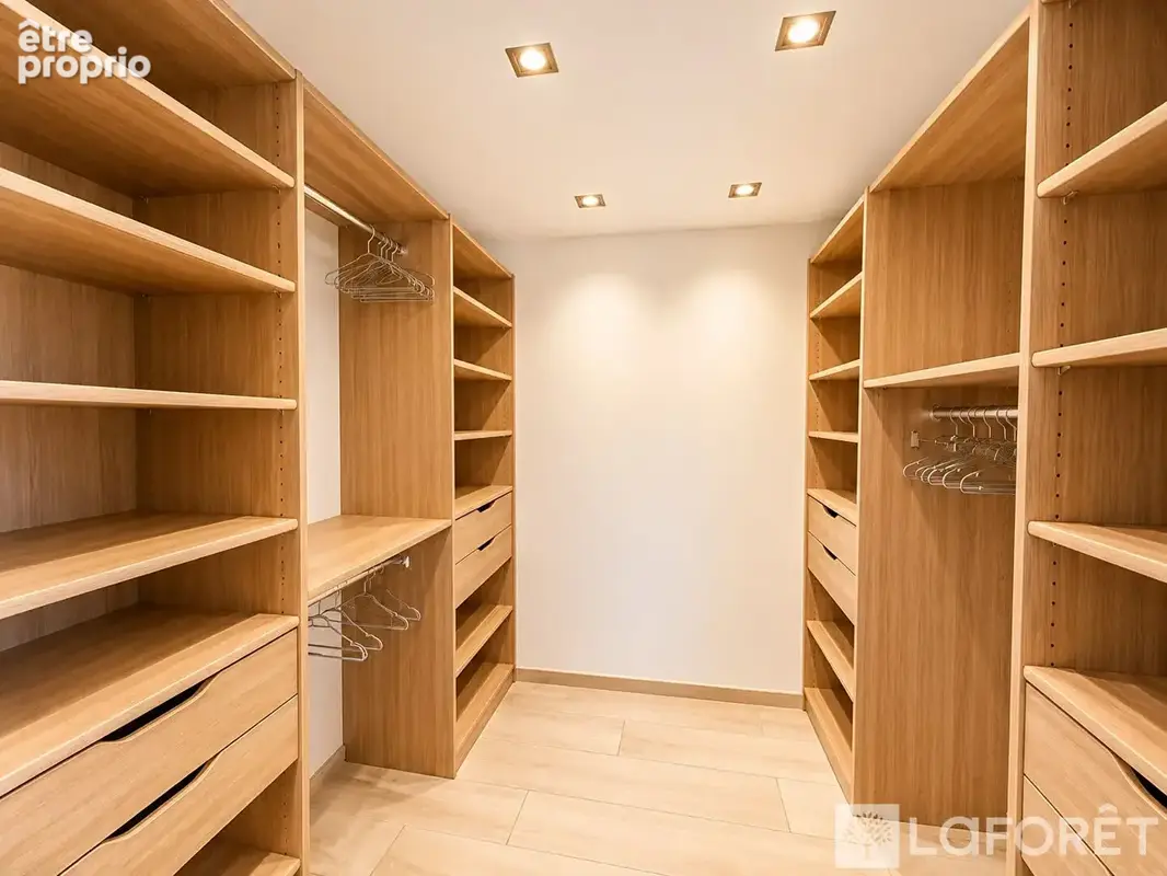 Fréjus  tour de mare  villa de prestige de 250 m² - photo 12