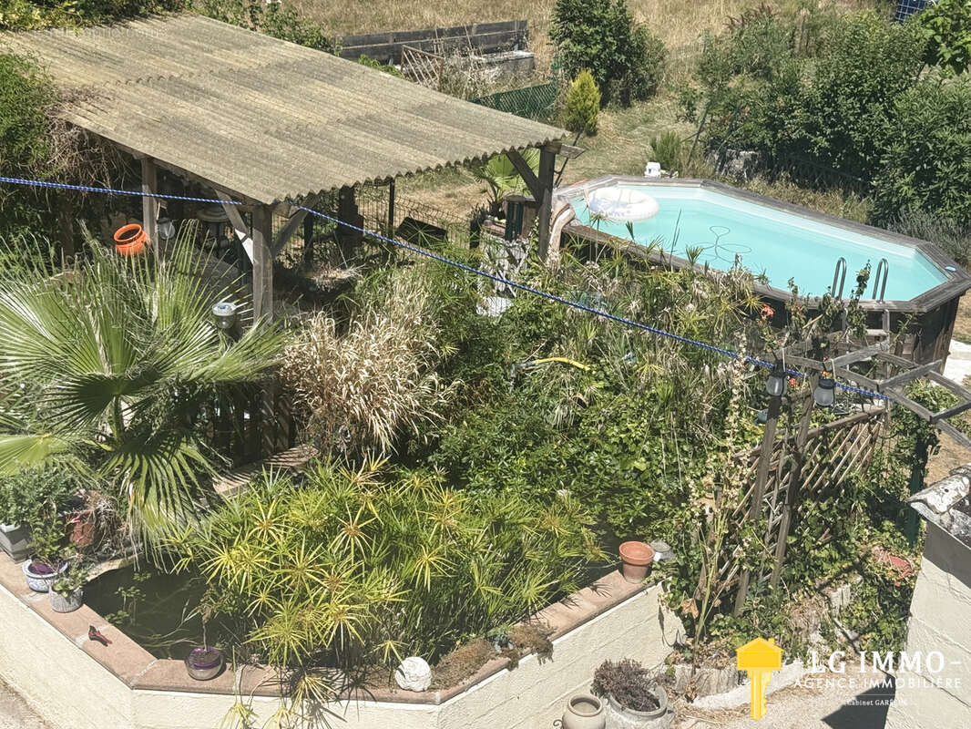 Maison ancienne rénovée avec  dependances, jardin de 1000 m2 et piscine au cœur de mortagne-sur-gironde - photo 38