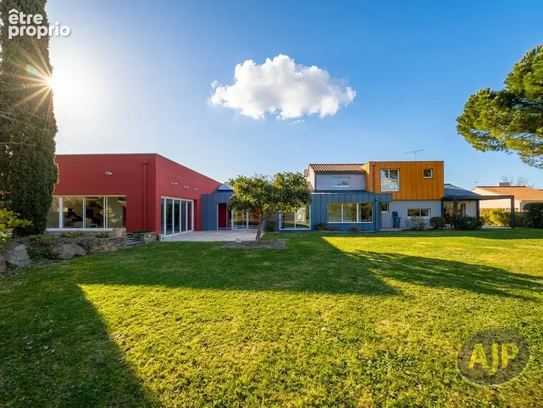 LEGÉ- Villa avec piscine intérieure ! - photo 18
