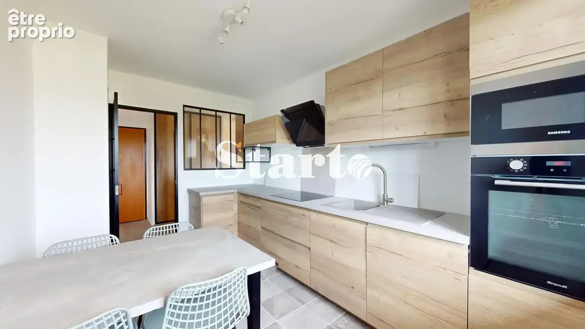 Appartement quatre pièces entièrement rénové - photo 4