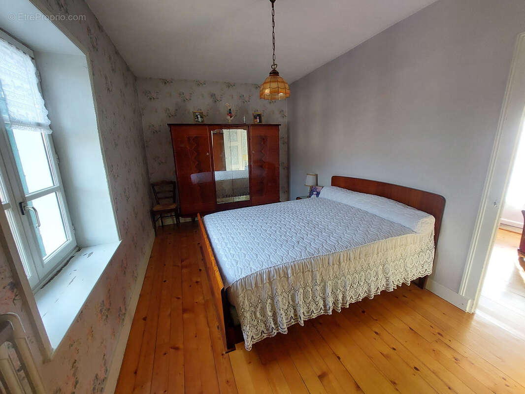 Maison à MESSIMY-SUR-SAONE