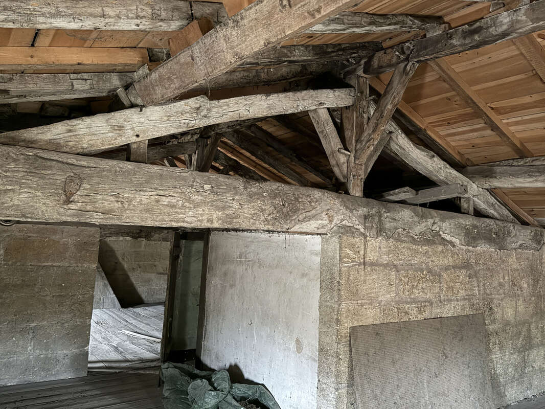 Maison à SAINT-EMILION